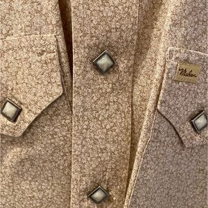 Larry Mahan Cowboy Collection button up dress shirt